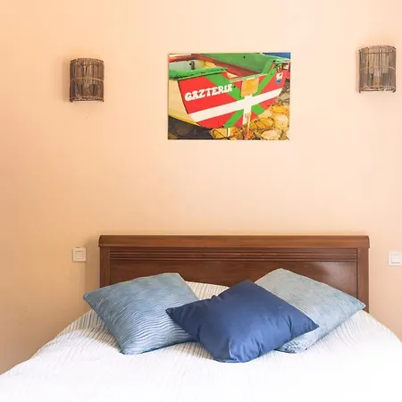Hiruetako Borda Chambres D'hotes - Restaurant Bed & Breakfast