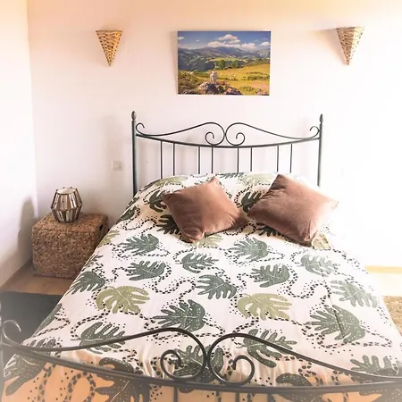 Bed & Breakfast Hiruetako Borda Chambres D'hotes - Restaurant *